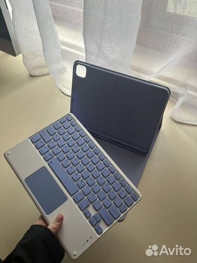 Чехол-клавиатура для айпад