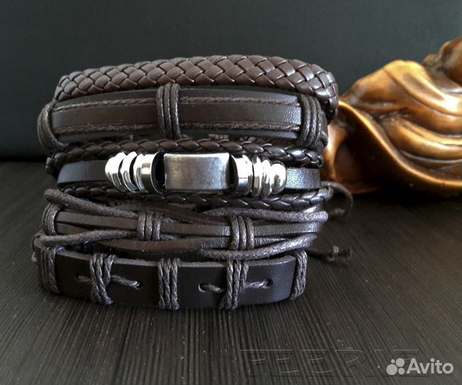 Широкие кожаные браслеты