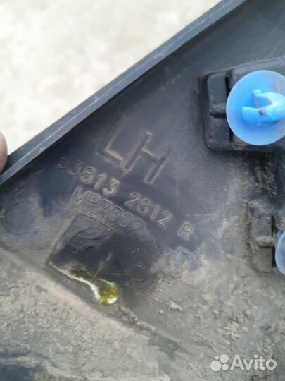 Расширитель арки крыла левый Renault Kaptur