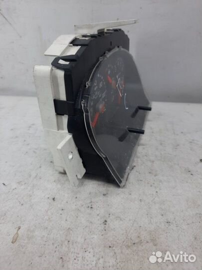 Щиток приборов (приборная панель) Nissan Micra