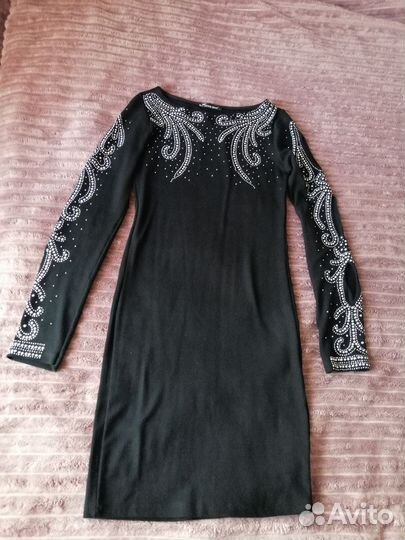 Кашемировое платье со стразами