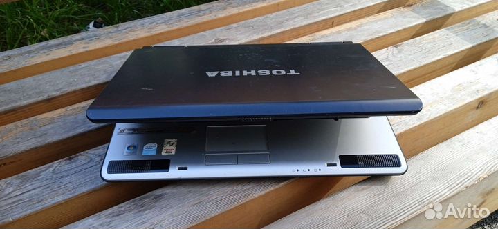Ноутбук toshiba