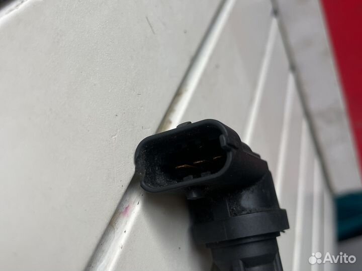 Z10xep датчик распредвала Opel Corsa