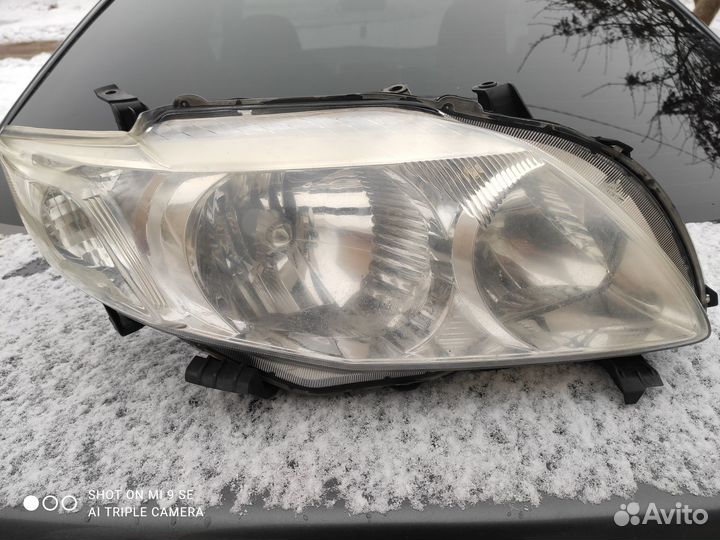 Фара правая на Toyota Corolla E 150