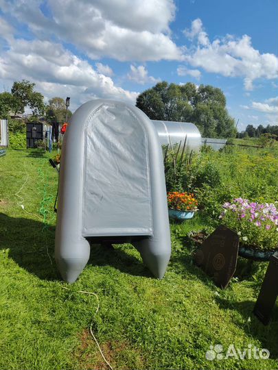 Лодка с мотором