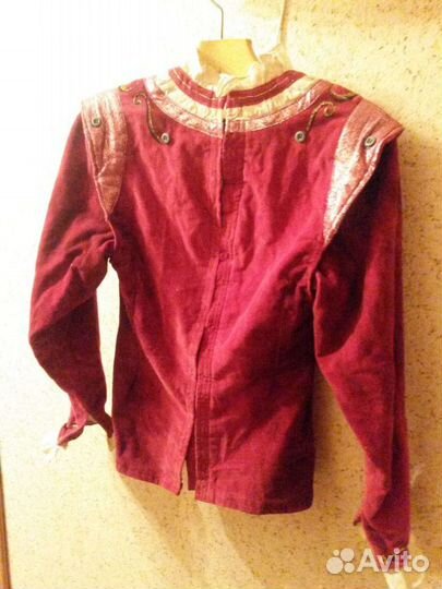 Сценический костюм: (принц, скомарох