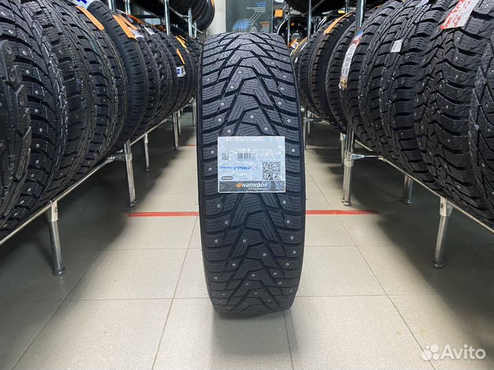 Hankook Winter I'Pike RS2 W429 215/70 R15 98T