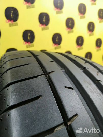 Dunlop SP Sport Maxx 050+ 215/55 R17