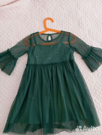 Нарядное платье для девочки 104-110