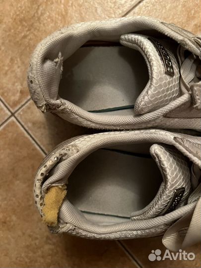 Guess кроссовки