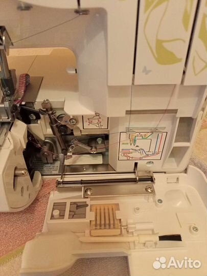 Швейная машина оверлок jaguar
