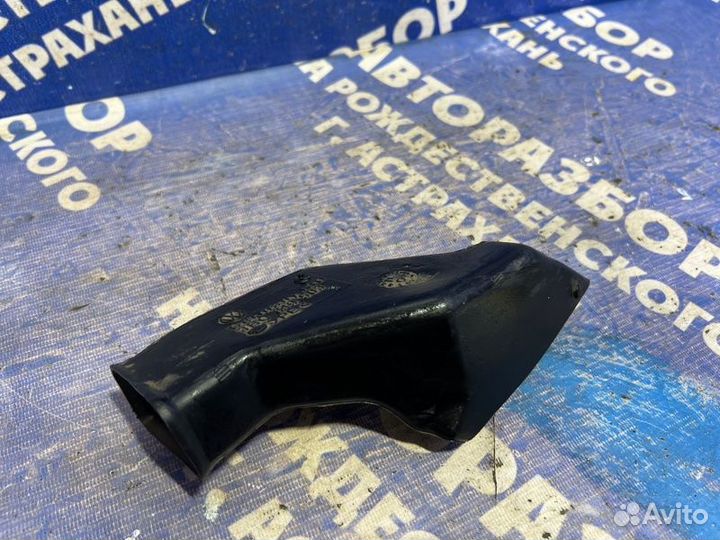 Воздуховод Volkswagen Passat B5 седан 1998