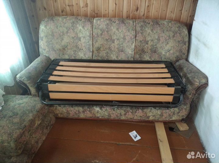 Диван и два кресла