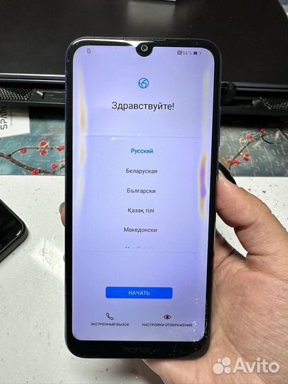Телефон honor 8а