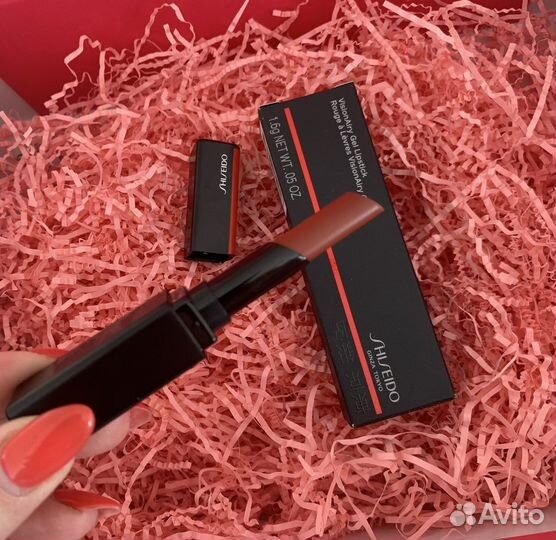 Помада Shiseido новая