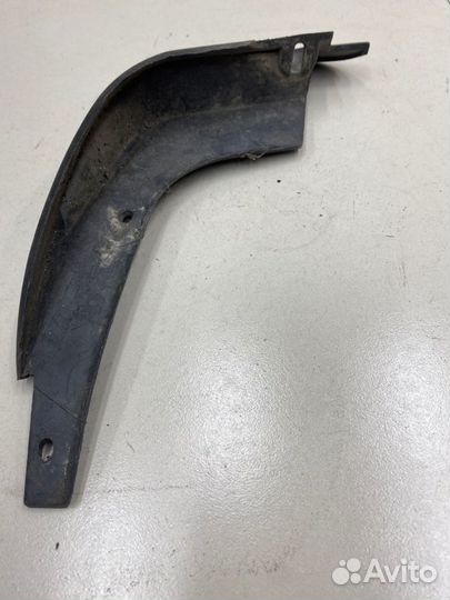Брызговик передний правый Geely Mk