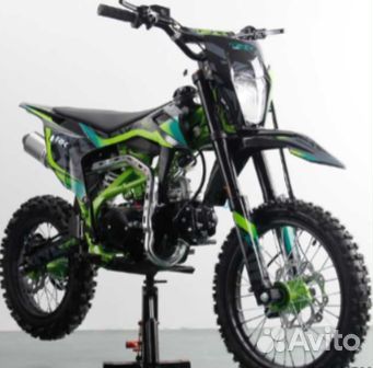 Мотоцикл racer TRX125E зелёный