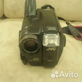 Видеокамера JVC-gr-ax68e