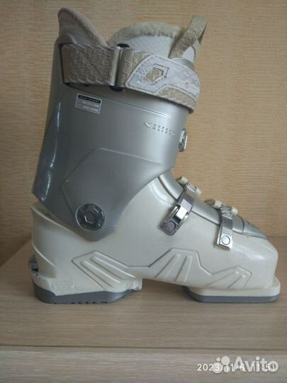 Горнолыжные ботинки 40 размер