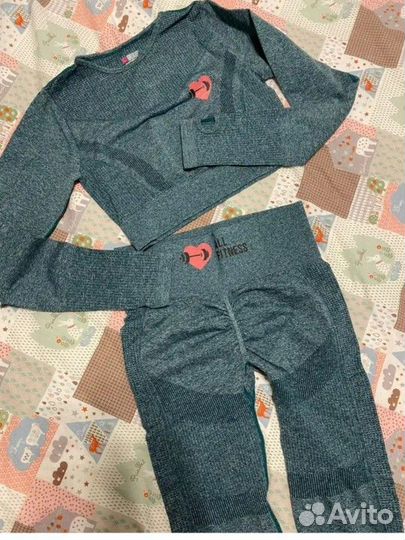 Костюм для фитнеса