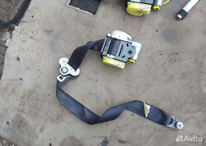 Ремни безопасности Мазда 3 bl