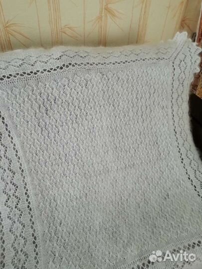 Платок-шаль ажурная белая пуховая