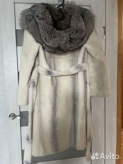 Шуба мутоновая с капюшоном