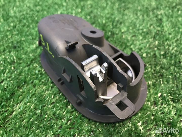 Ручка двери внутренняя левая Ford Fiesta MK5 1.4