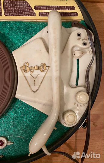 Ретро-проигрыватель 