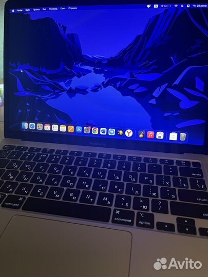 Apple MacBook air 13 2020 m1