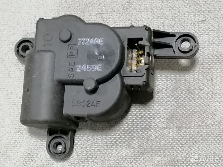 Cервопривод заслонки печки Chrysler Concorde 1999