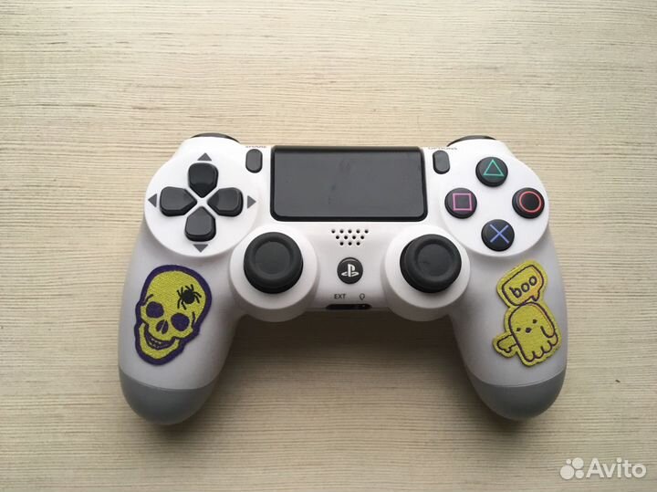 Геймпад Sony dualshock 4