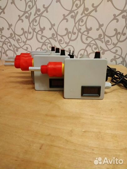 Нагнетатель дыма с вольтметром