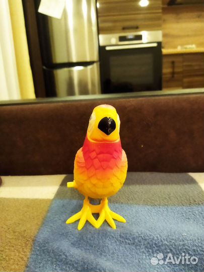 Попугай игрушка