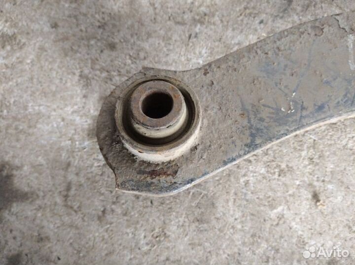 Рычаг задний правый Mitsubishi Lancer CX 2007-2017