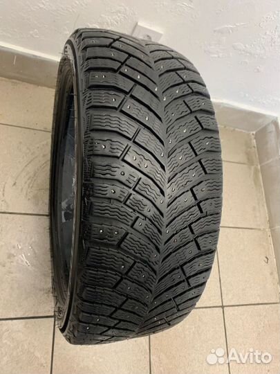 Michelin X-Ice North 4 235/45 R18