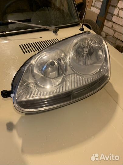 Фары на volkswagen jetta 5