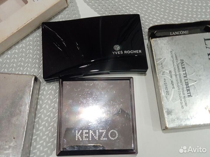 Набор теней Ив Роше и Кензо