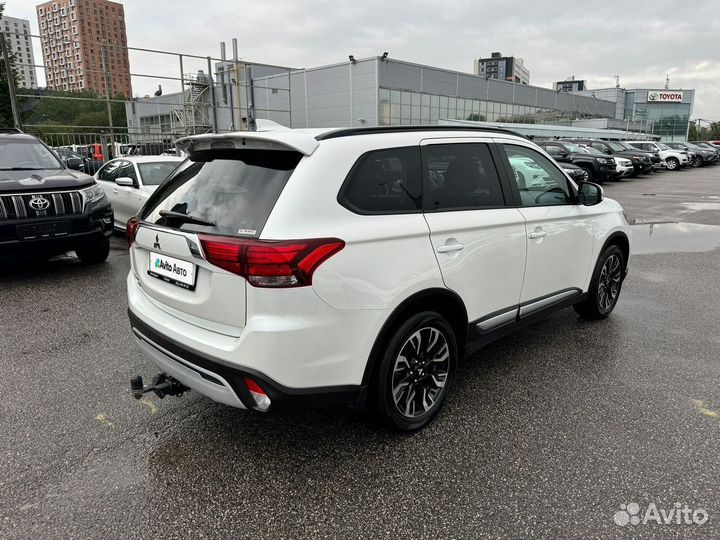 Mitsubishi Outlander 2.0 CVT, 2021, 69 000 км