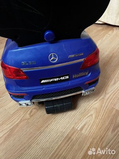 Машинка-каталка (толокар)