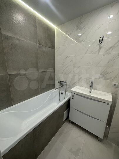 1-к. квартира, 40 м², 8/10 эт.