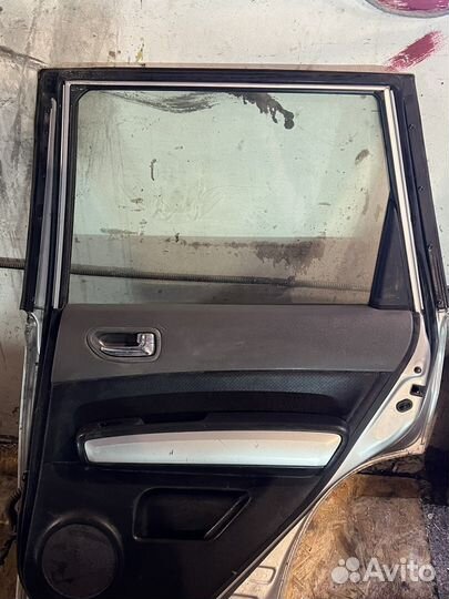 Дверь на Nissan X-Trail 2008