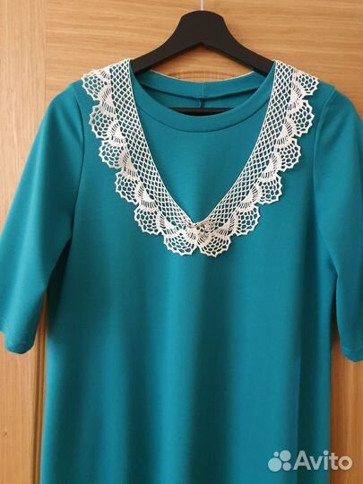 Кружевной воротник на платье