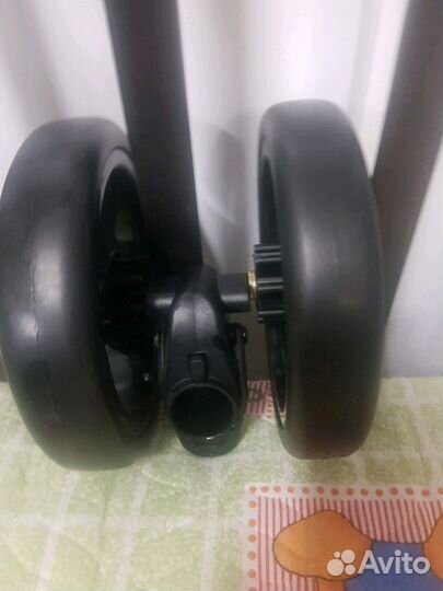 Колесик на коляску прогулочную