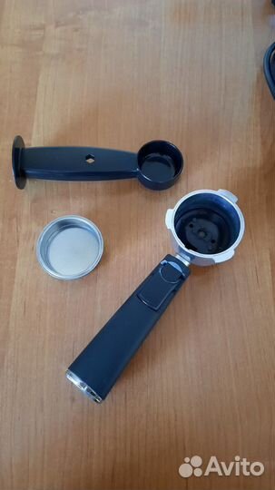 Кофеварка рожковая polaris