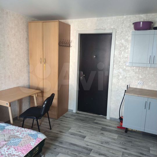 Комната 13 м² в 8-к., 9/9 эт.