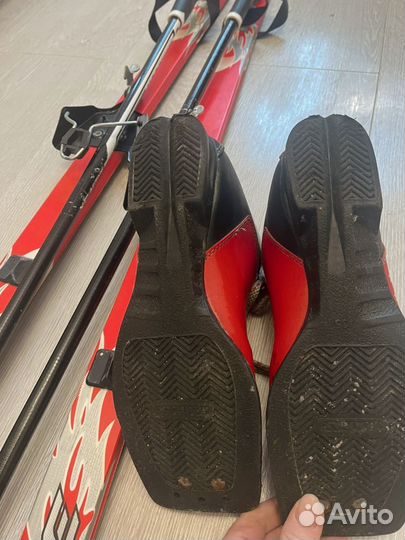 Беговые лыжи и ботинки лыжные
