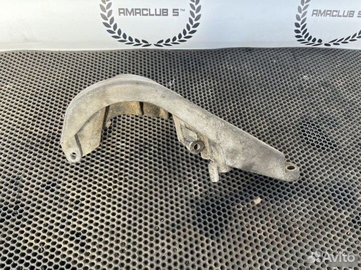 Кронштейн генератора Opel Vectra B