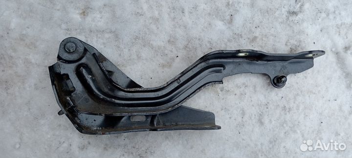 Петли капота Kia Sorento 4 MQ4 Деформированы