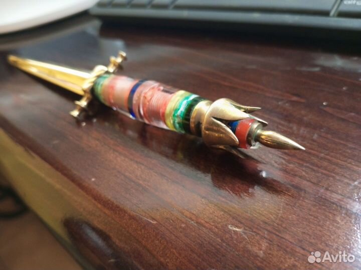 Ручка шариковая подарочная